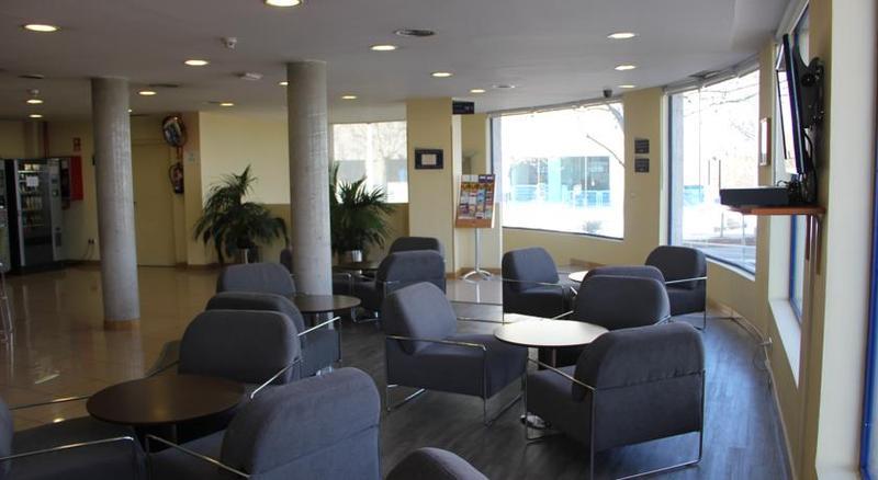 Holiday Inn Express San Sebastian De Los Reyes, An Ihg Hotel מראה חיצוני תמונה